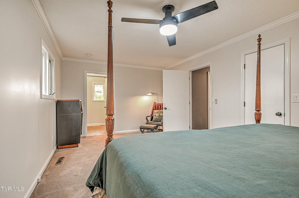 Photo #47: 149 Kingsbridge 