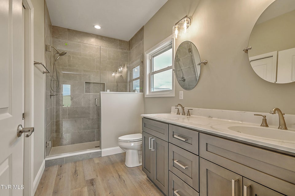 Photo #24: 185 Red Tail Ridge