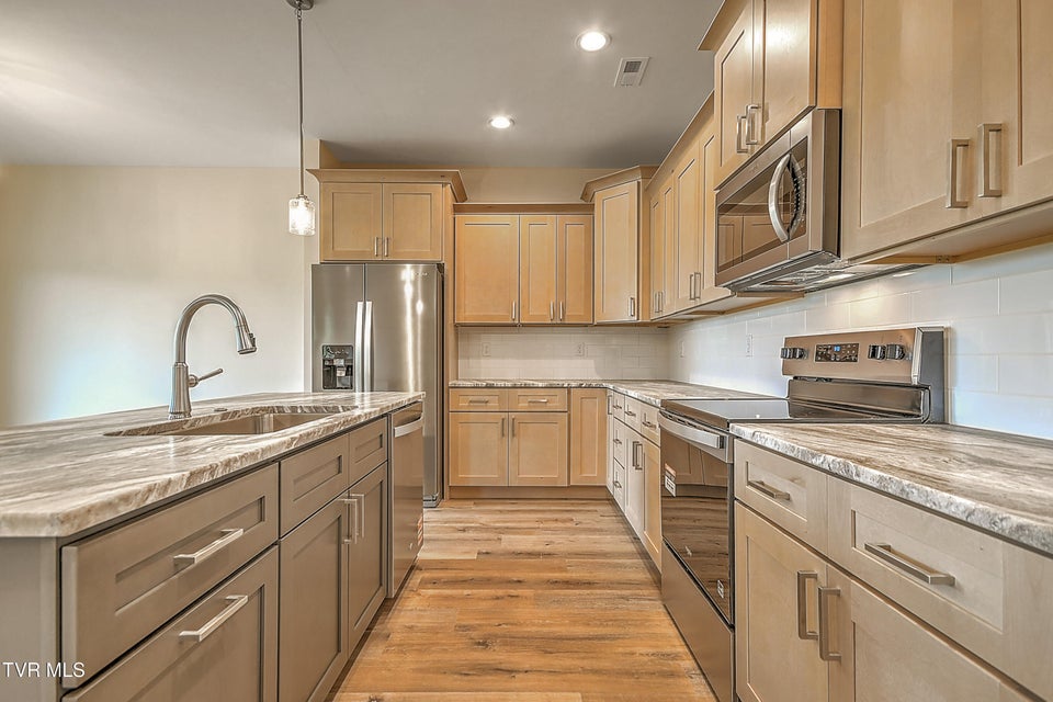 Photo #14: 185 Red Tail Ridge