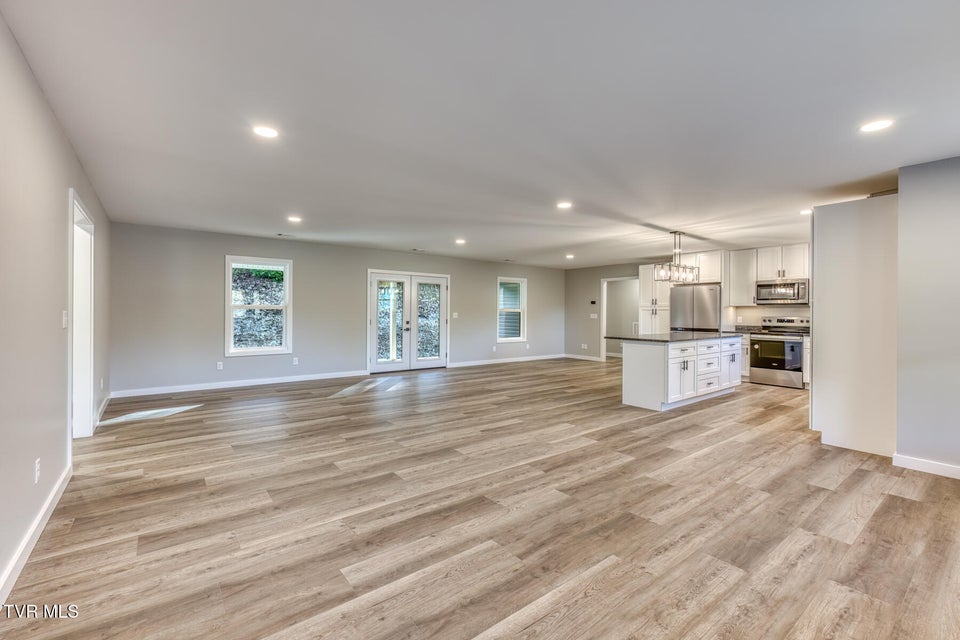 Photo #7: 1105 Laurelwood Lane