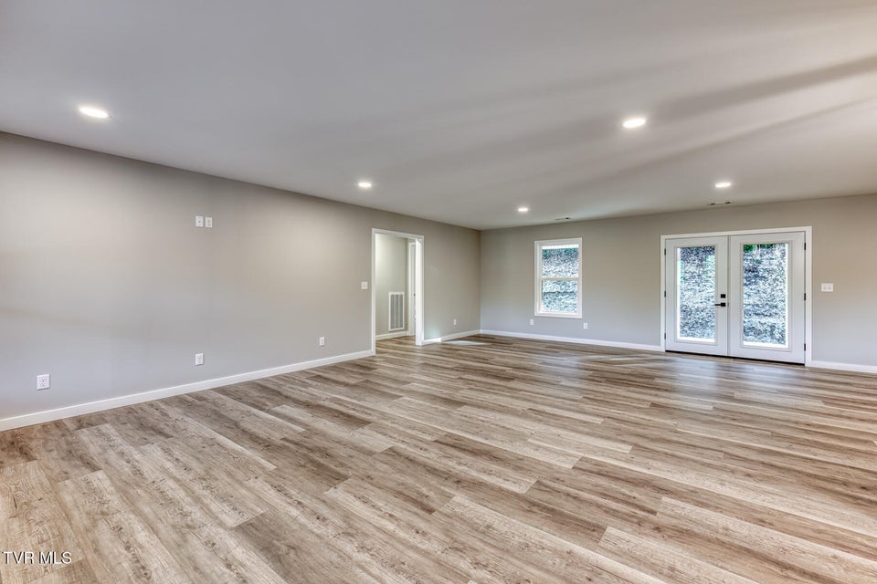 Photo #10: 1105 Laurelwood Lane