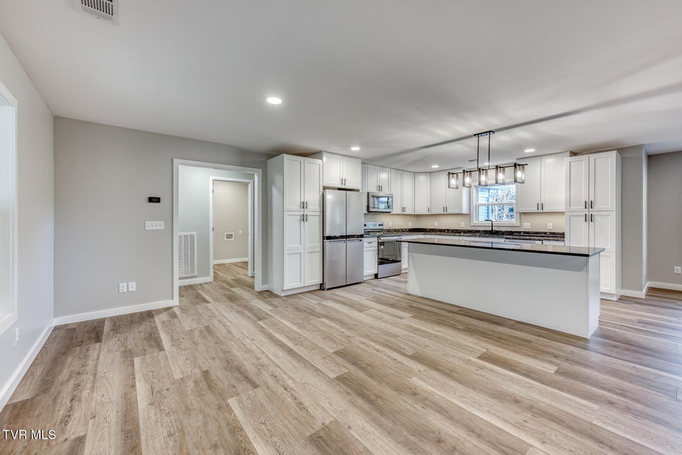 Photo #17: 1105 Laurelwood Lane