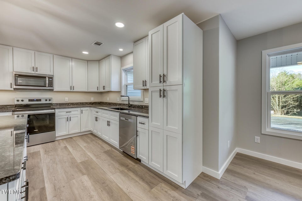 Photo #24: 1105 Laurelwood Lane