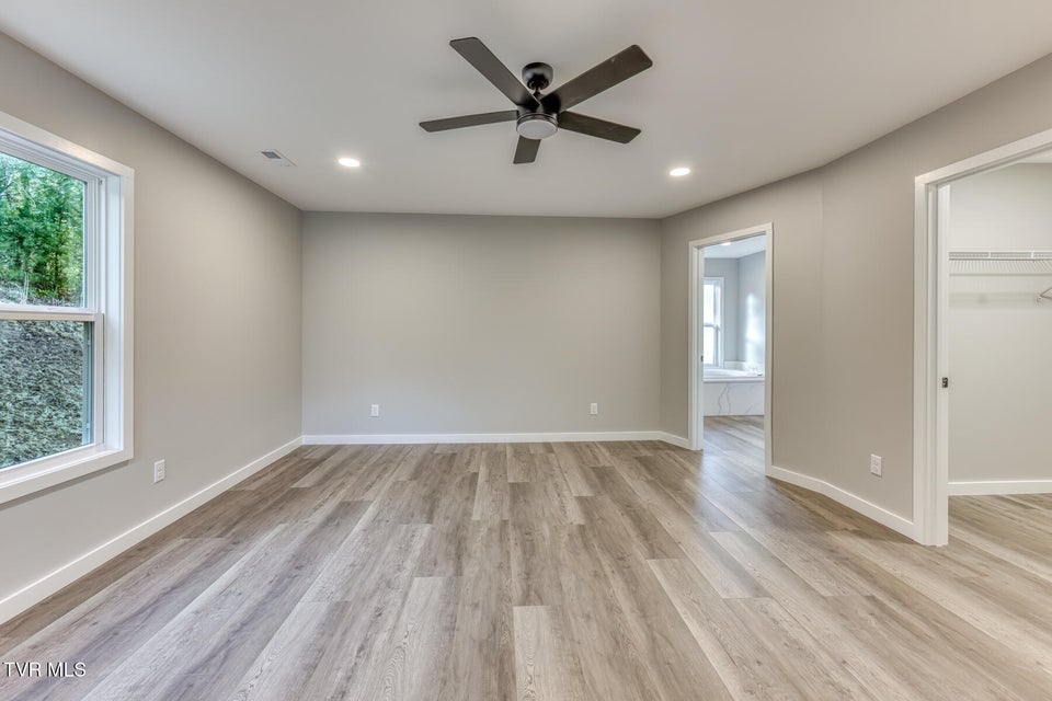 Photo #32: 1105 Laurelwood Lane