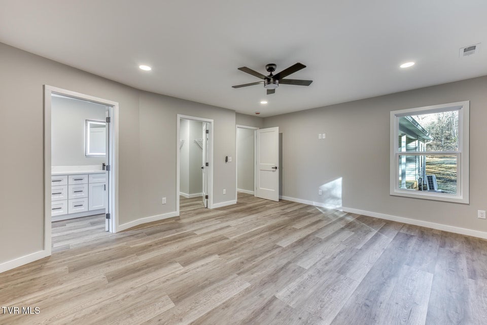 Photo #34: 1105 Laurelwood Lane