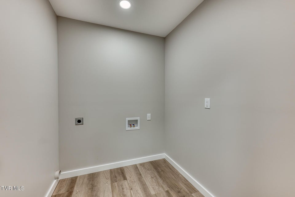 Photo #41: 1105 Laurelwood Lane