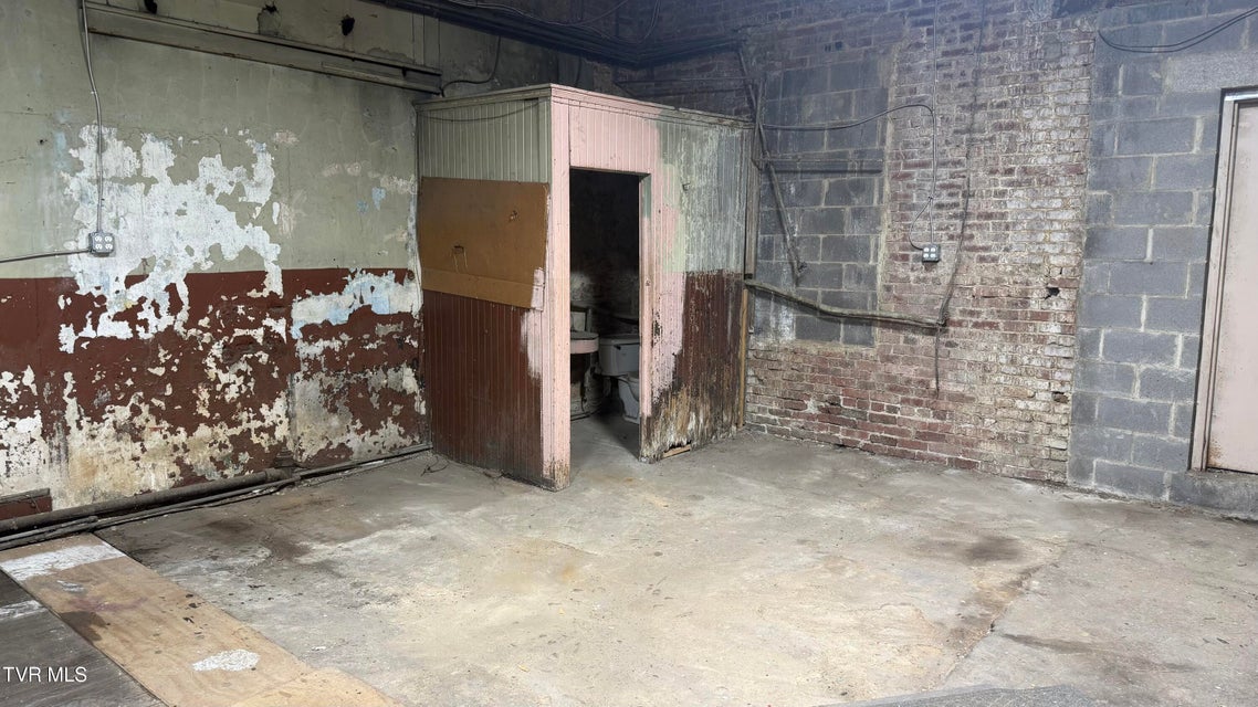 Photo #5: 104 Main Street