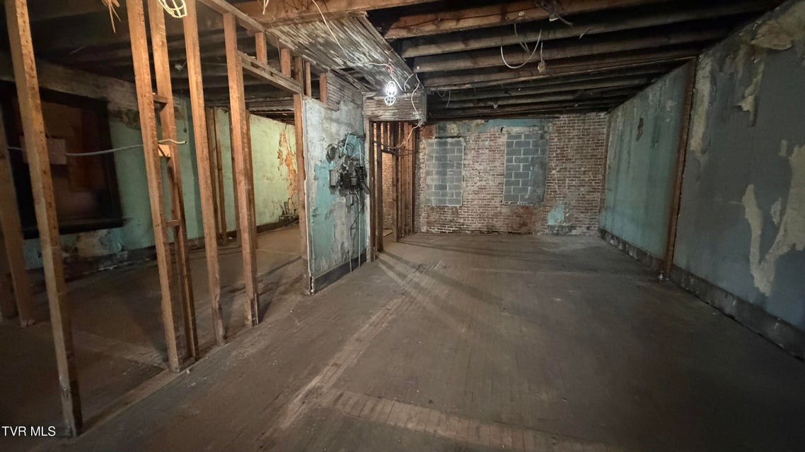 Photo #11: 104 Main Street