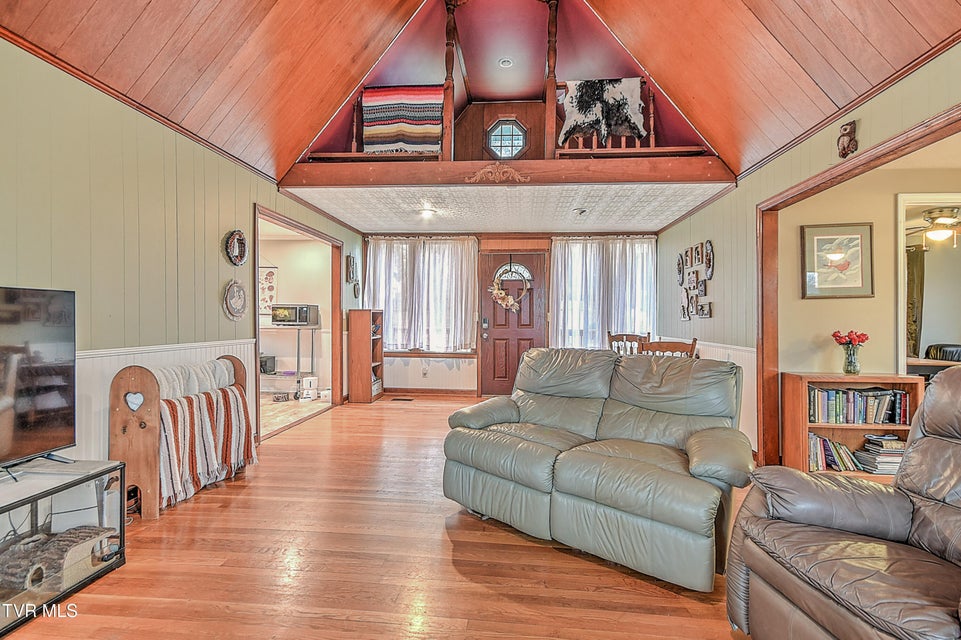 Photo #10: 10342 Redwood Circle