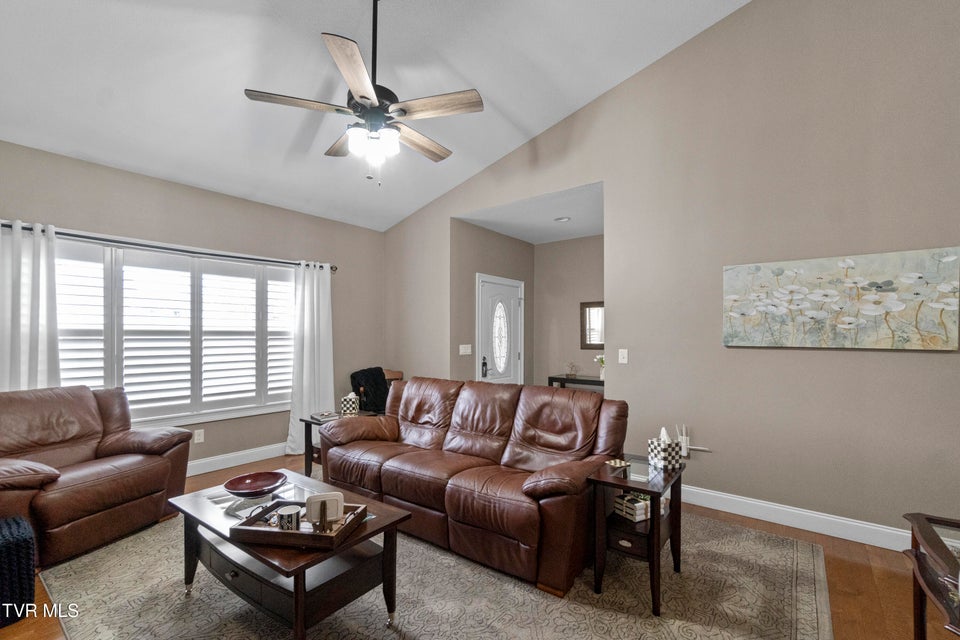 Photo #7: 132 Southridge Drive