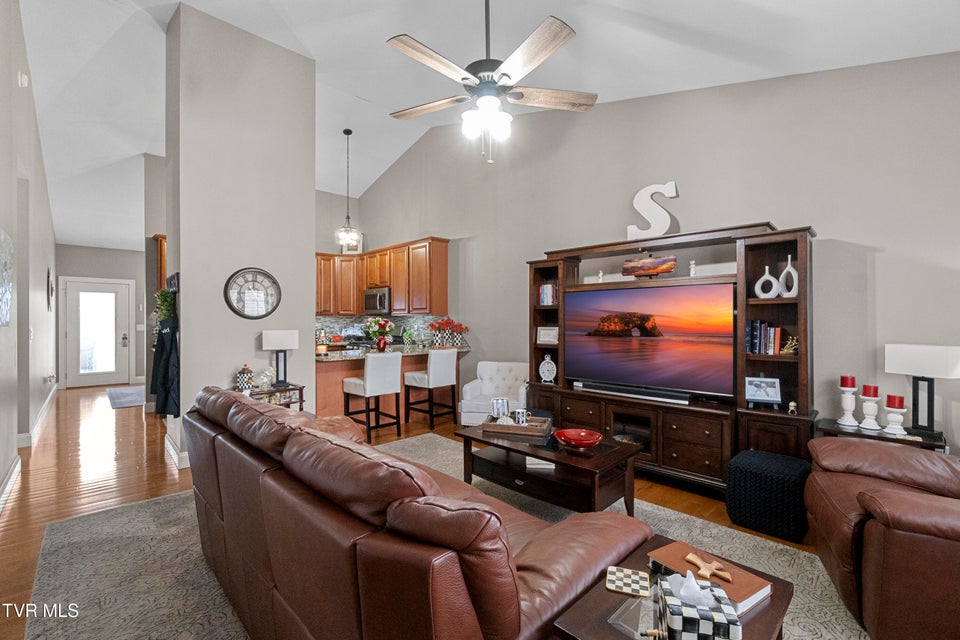 Photo #3: 132 Southridge Drive