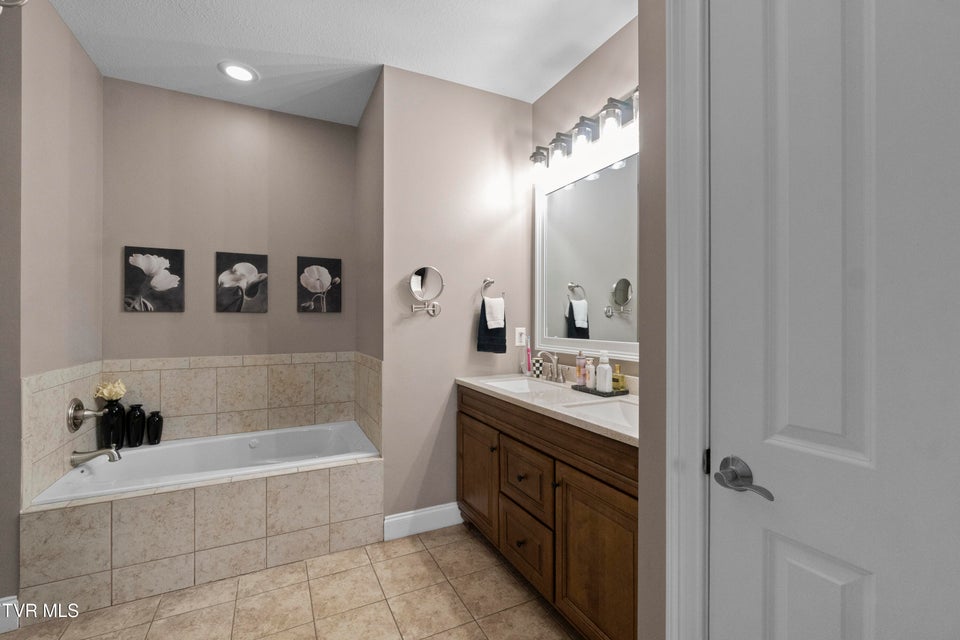 Photo #23: 132 Southridge Drive