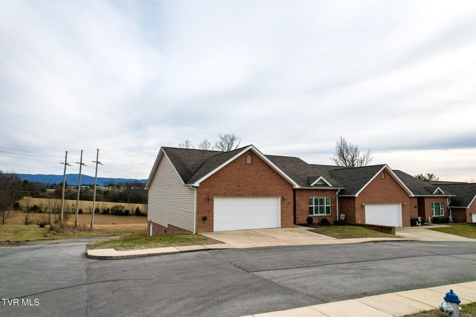 Photo #45: 132 Southridge Drive