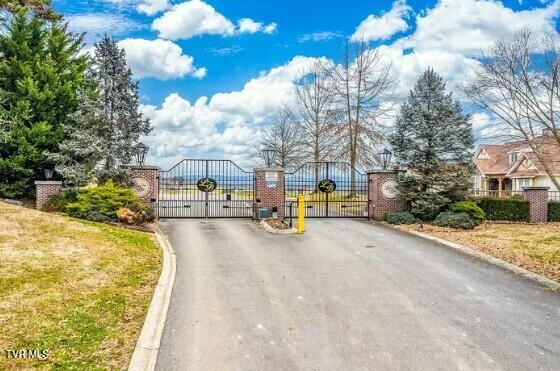 Photo #39: 7/Ac Pinnacle Point