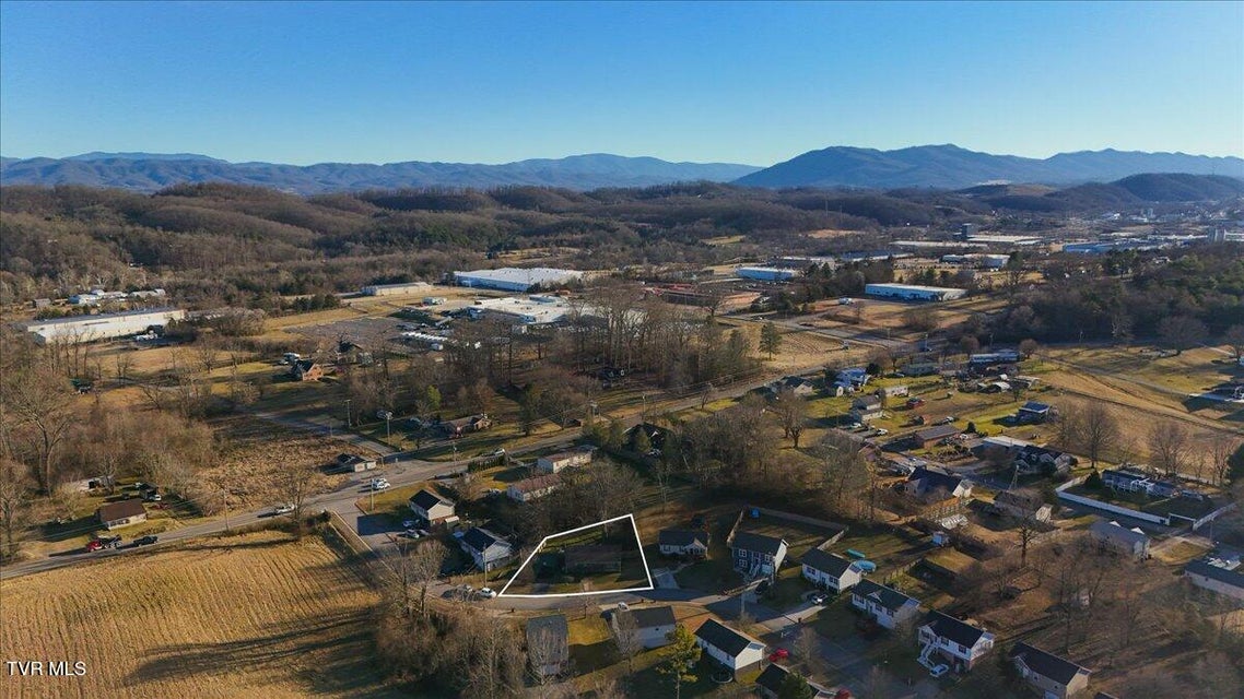 Photo #25: 1069 Snowden Terrace