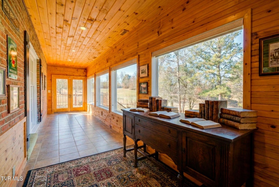 Photo #44: 416 Manderley Road