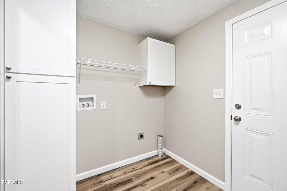 Photo #20: 68 Harold Cemetery Road