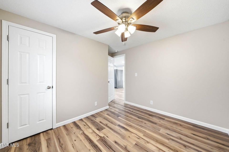 Photo #12: 68 Harold Cemetery Road