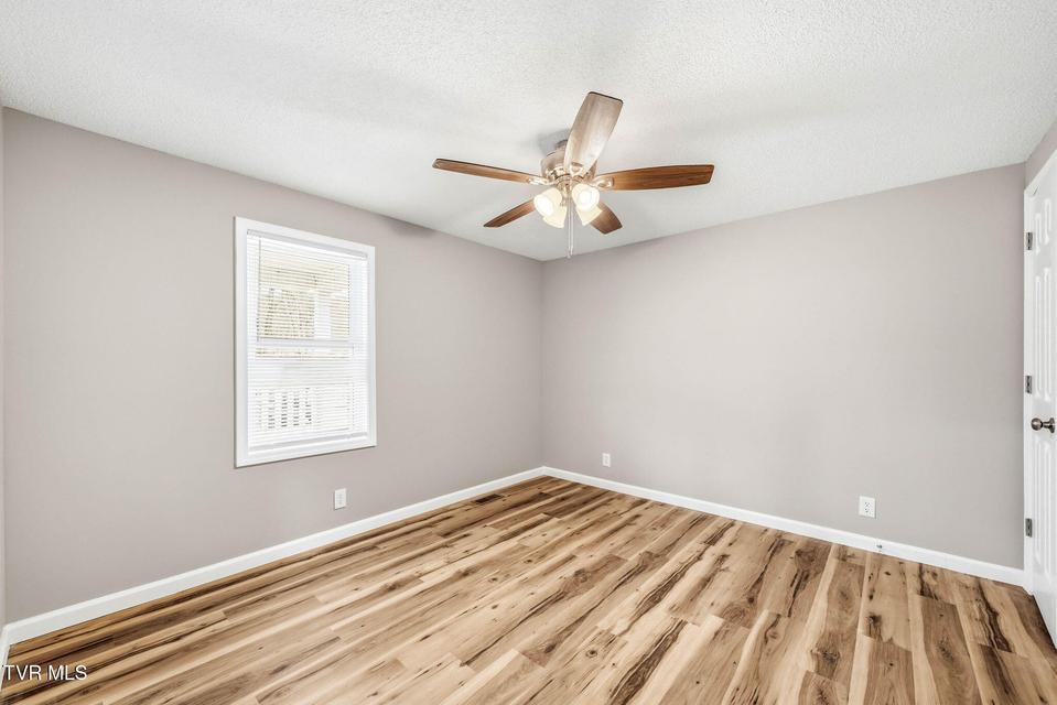 Photo #8: 68 Harold Cemetery Road