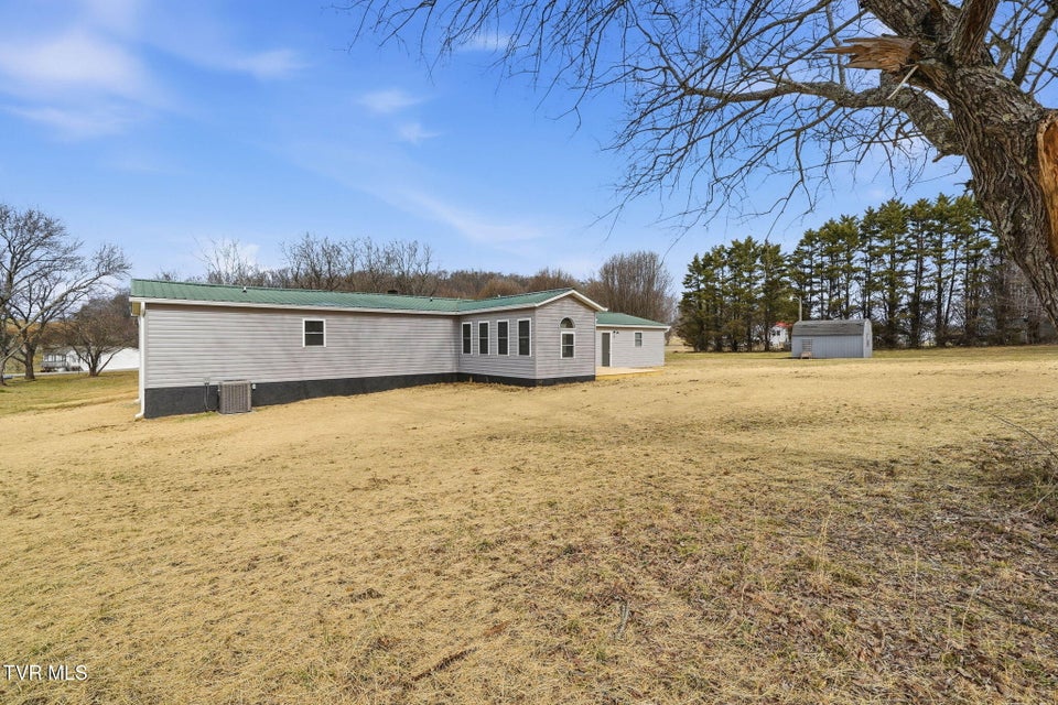 Photo #25: 68 Harold Cemetery Road