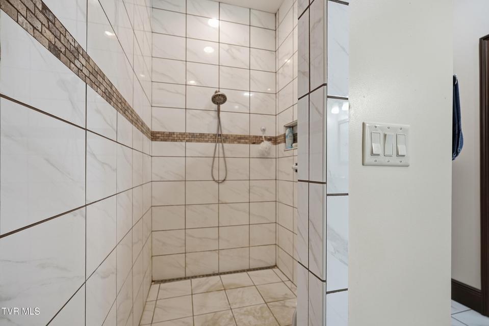 Photo #24: 290 Spyglass Drive