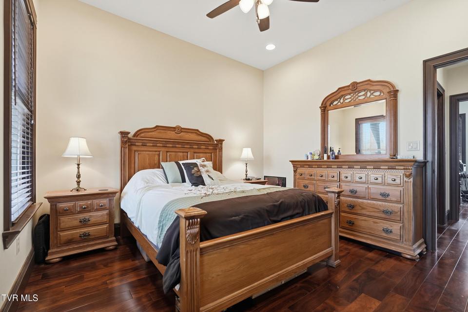 Photo #33: 290 Spyglass Drive