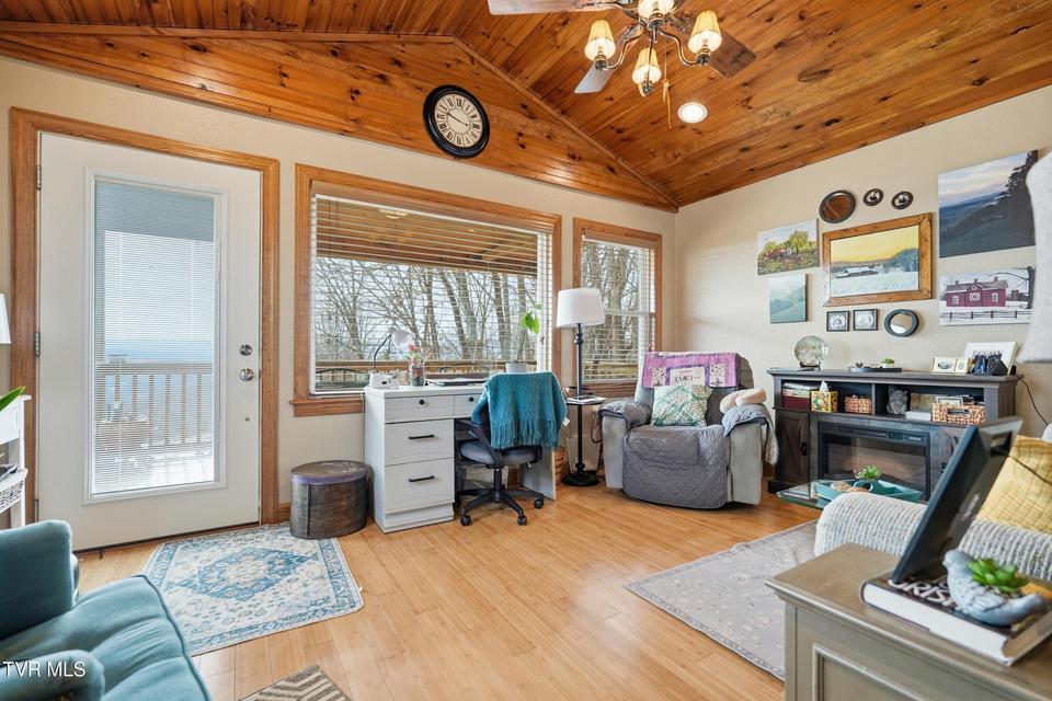 Photo #49: 290 Spyglass Drive