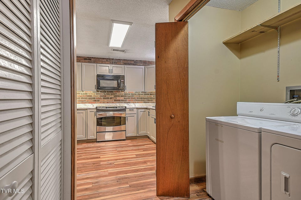 Photo #14: 500 Fleetwood Drive