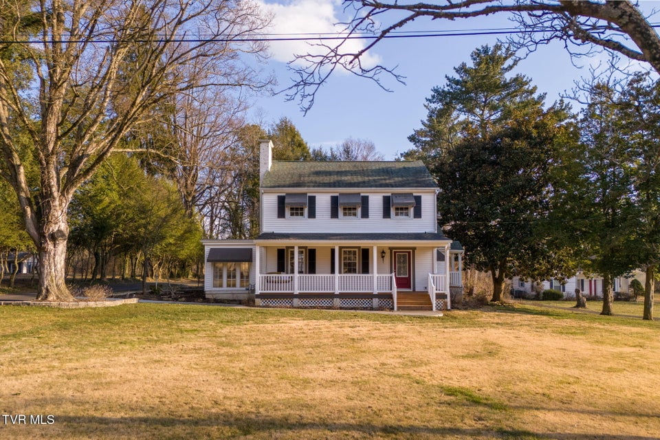 Photo #3: 2111 Lee Highway