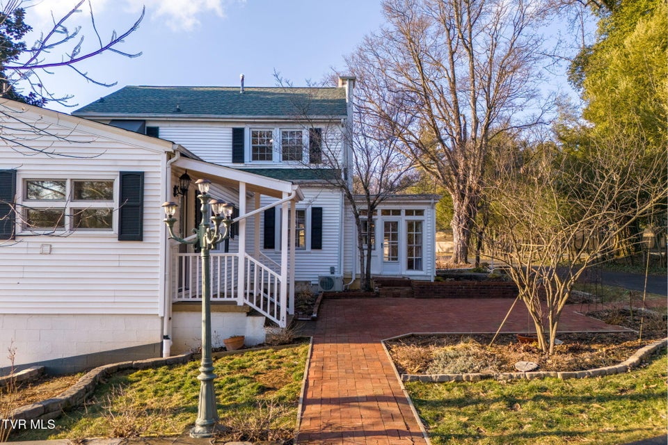 Photo #7: 2111 Lee Highway