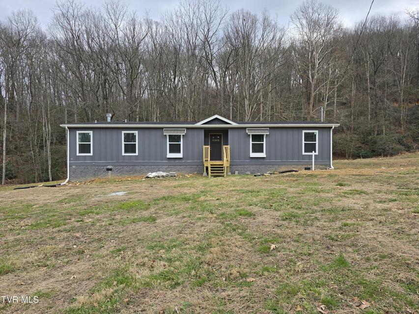 Photo #41: 2739 Siam Road