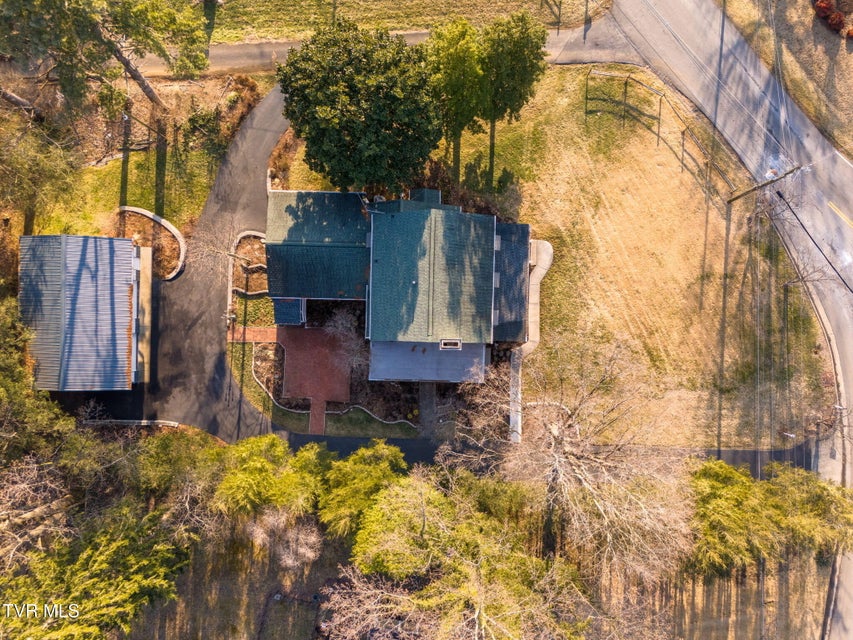 Photo #20: 2111 Lee Highway