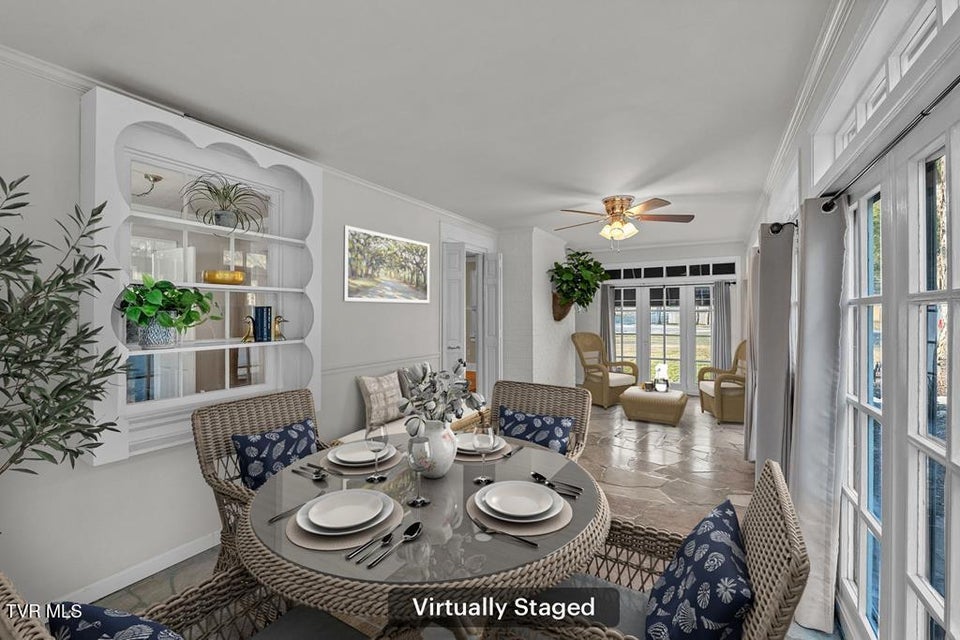 Photo #39: 2111 Lee Highway