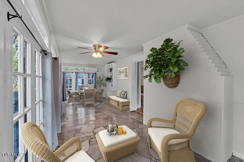 Photo #41: 2111 Lee Highway