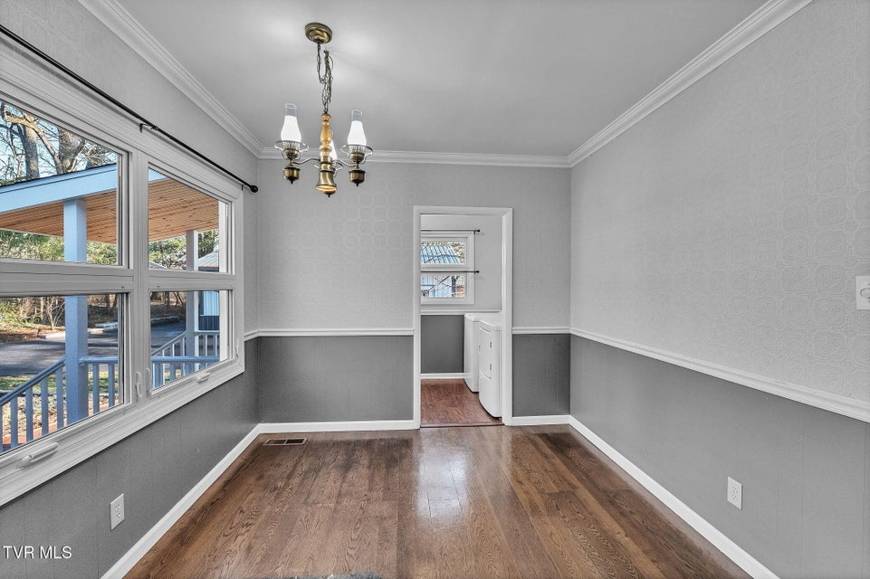 Photo #57: 2111 Lee Highway