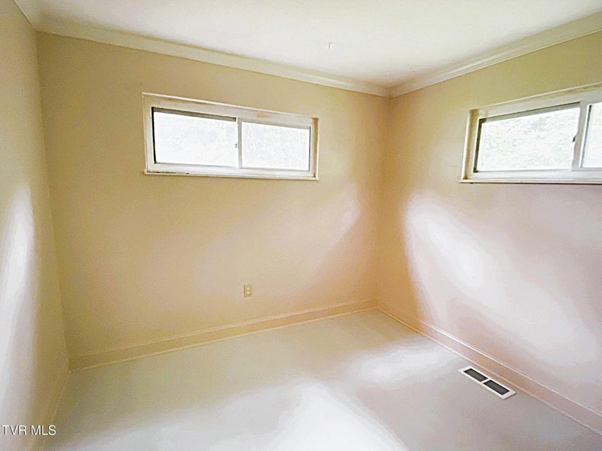 Photo #8: 1166 Lake Drive