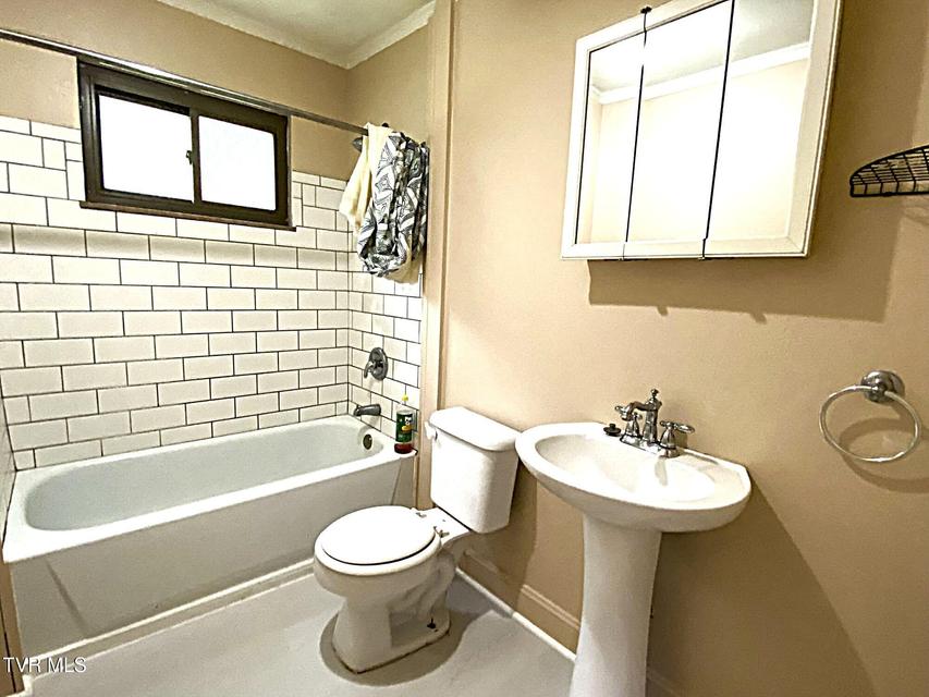 Photo #10: 1166 Lake Drive