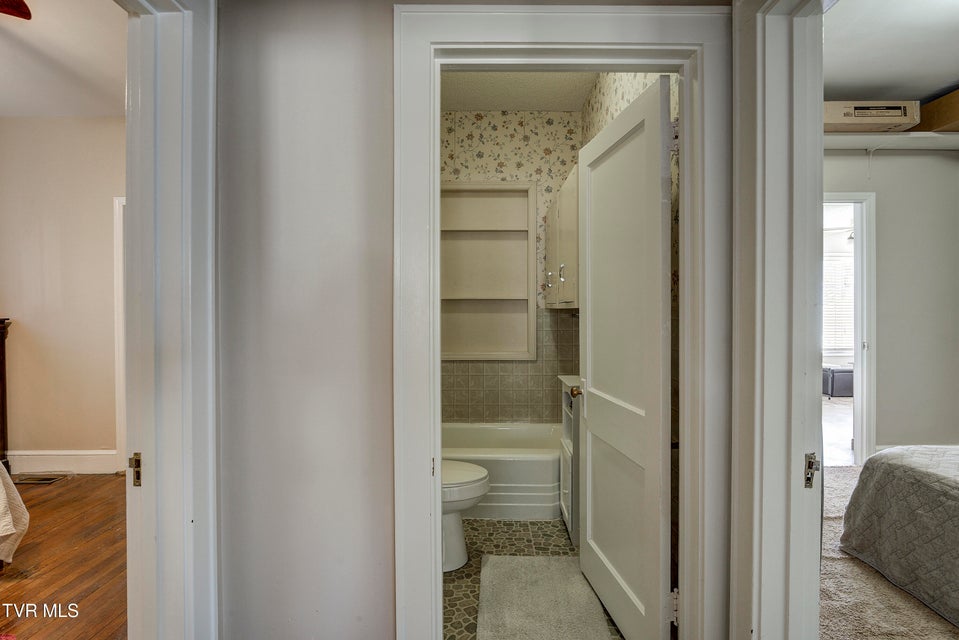 Photo #22: 1749 Virginia Avenue