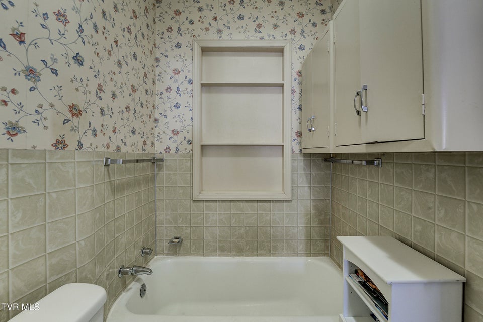 Photo #24: 1749 Virginia Avenue