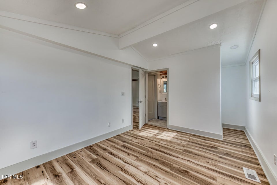 Photo #16: 438 Hartshaw Drive