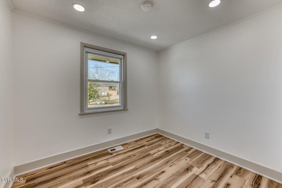 Photo #19: 438 Hartshaw Drive