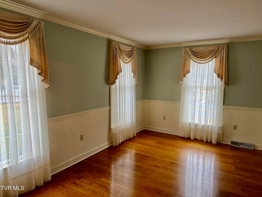 Photo #37: 244 Roscommon Drive