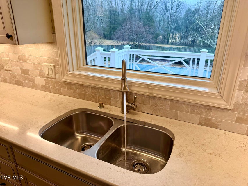 Photo #30: 244 Roscommon Drive