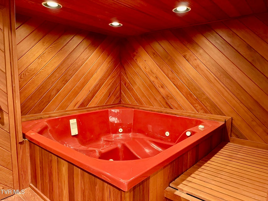 Photo #58: 244 Roscommon Drive