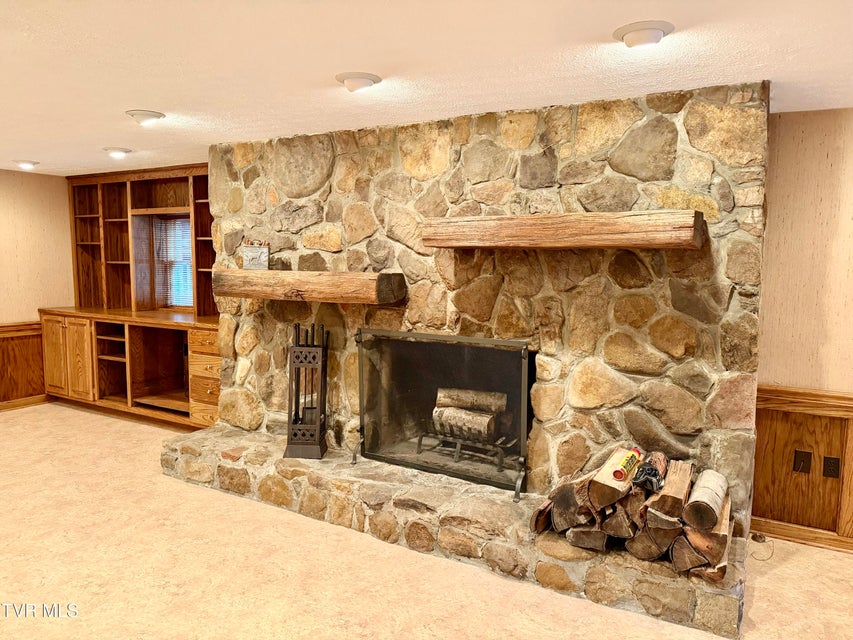 Photo #52: 244 Roscommon Drive