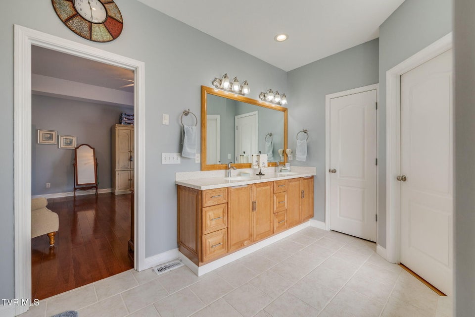 Photo #25: 1121 Wahoo Valley Road