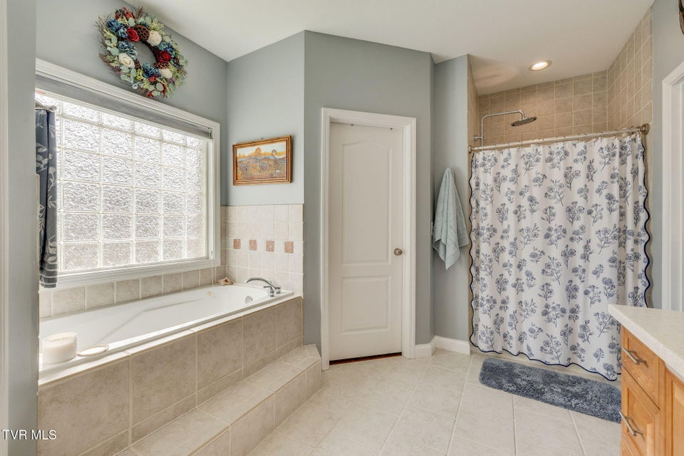 Photo #26: 1121 Wahoo Valley Road