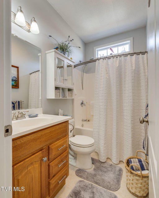 Photo #32: 1121 Wahoo Valley Road