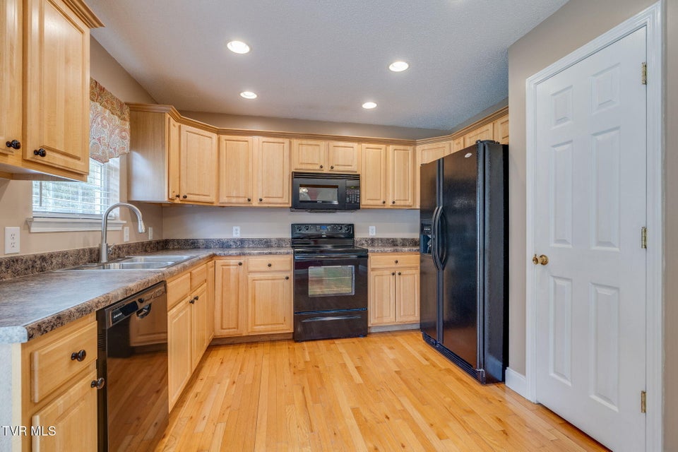 Photo #12: 1019 Fox Meadows Circle