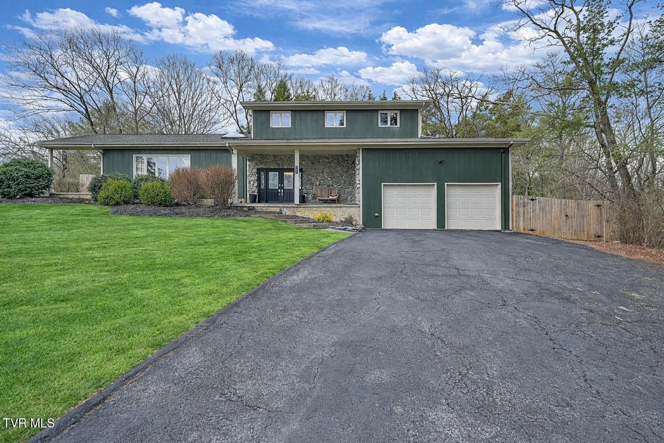 Photo #2: 149 Kingsbridge 